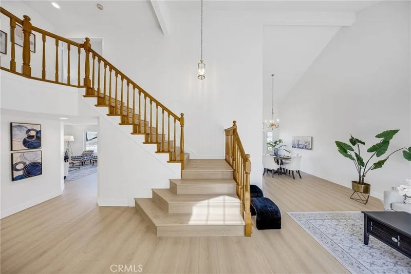 1537 Grandview