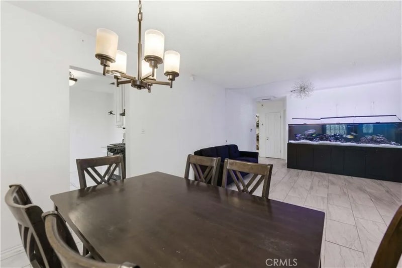 1104 W W Avenue J10
