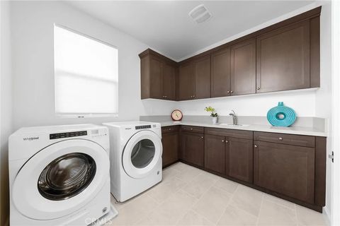 Tiny photo for 1079 Spring Oak Way, Chino Hills, CA 91709 (MLS # TR25245562)