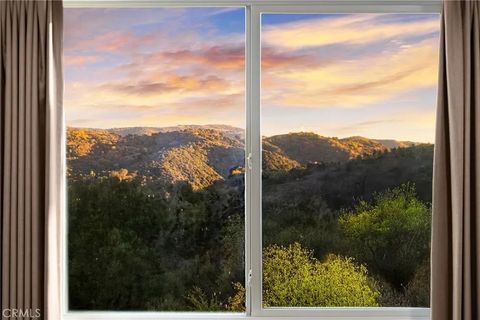 Tiny photo for 1079 Spring Oak Way, Chino Hills, CA 91709 (MLS # TR25245562)