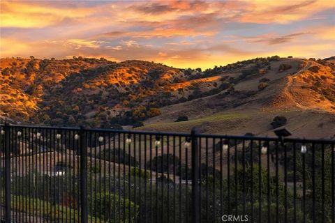 Tiny photo for 1079 Spring Oak Way, Chino Hills, CA 91709 (MLS # TR25245562)