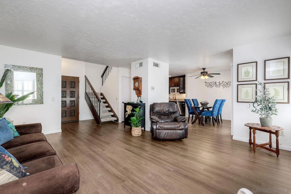 Photo of 1122 Via Loma Vista, El Cajon, CA 92019 (MLS # 250043669)