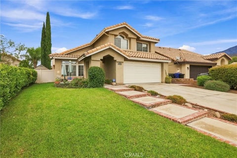 Photo of 34982 Summerwood DR, Yucaipa, CA 92399 (MLS # IG26197289)