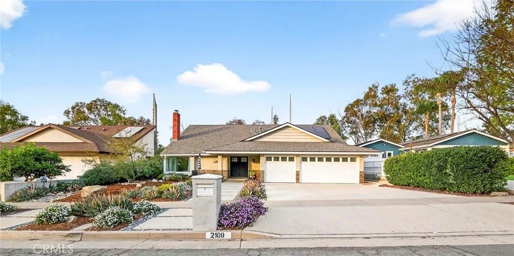 Photo of 2109 Smokewood Ave, Fullerton, CA 92831 (MLS # TR26012663)