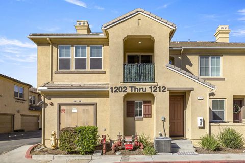 Photo of 1800 E Lakeshore 1212 Dr, Lake Elsinore, CA 92530 (MLS # 260008199)