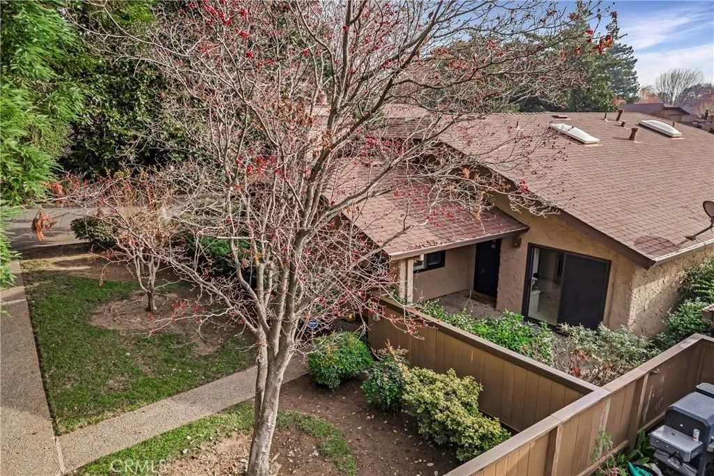 Photo of 512 Wilshire Ct Court, Chico, CA 95973 (MLS # SN26018137)