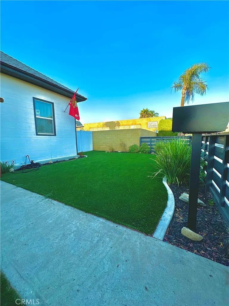 217 E Stuart