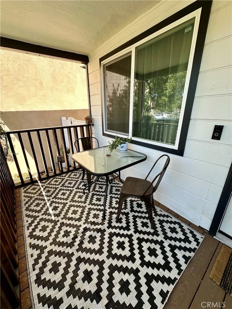 217 E Stuart