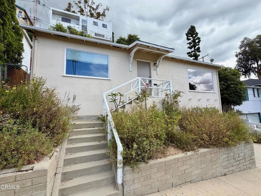 Photo of 900 Bonita Drive, South Pasadena, CA 91030 (MLS # P1-26992)