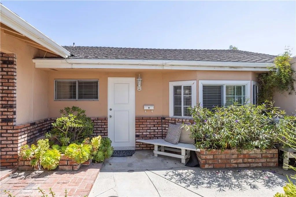 Photo of 10410 Amigo Avenue #A, Porter Ranch, CA 91326 (MLS # SR26078674)