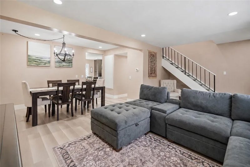 739 Knollwood Lane