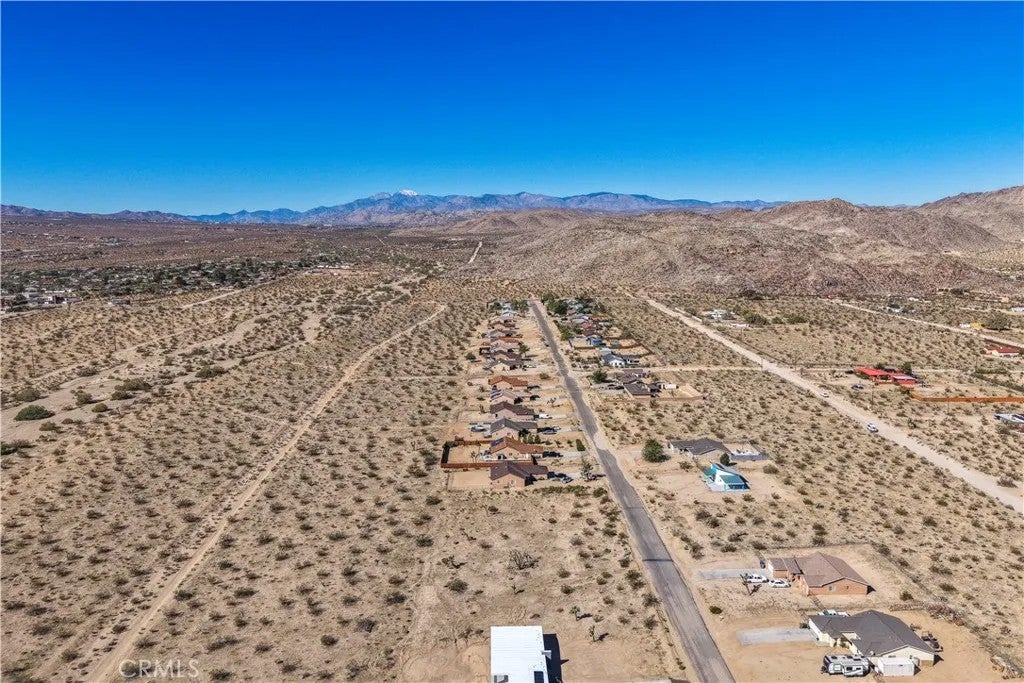 Photo of 62439 Crestview Dr, Joshua Tree, CA 92252 (MLS # JT26209196)