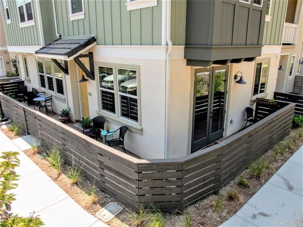 Photo of 1112 Hibiscus Way, Oceanside, CA 92054 (MLS # NDP2508541)