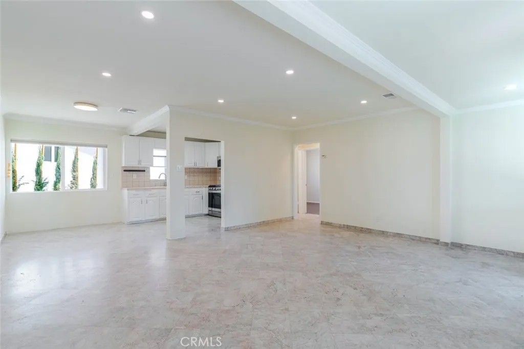 Photo of 11937 Burton Street, North Hollywood, CA 91605 (MLS # GD25281532)