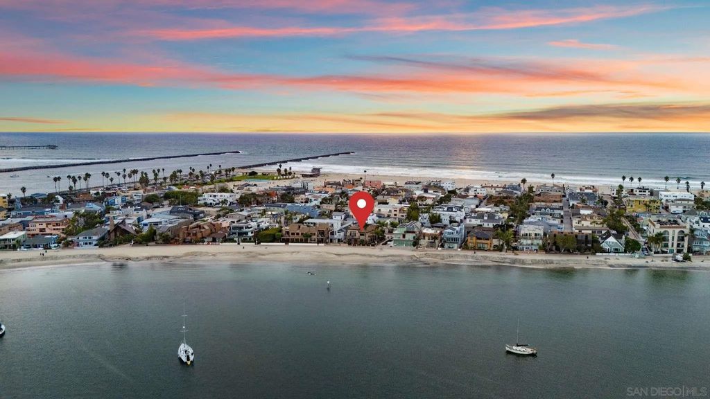 Photo of 2741 Bayside Walk, San Diego, CA 92109 (MLS # 2600643)