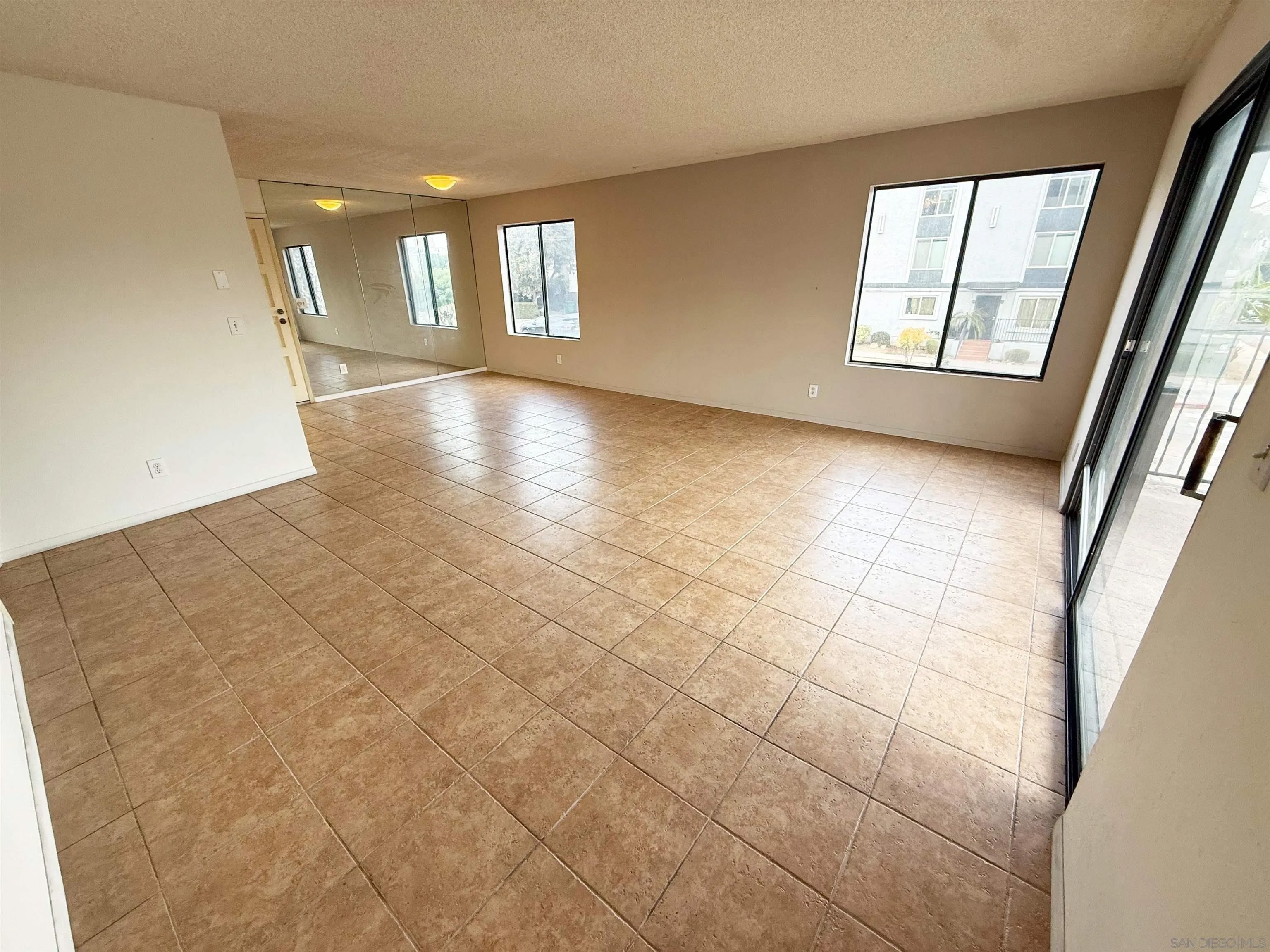 1278 Pacific Beach Dr 3