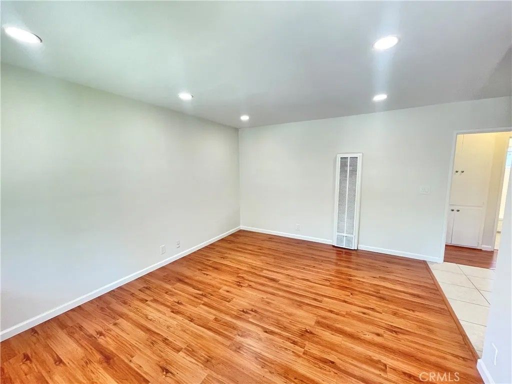 Photo of 3123 Foothill Boulevard #08, La Crescenta, CA 91214 (MLS # GD25278836)