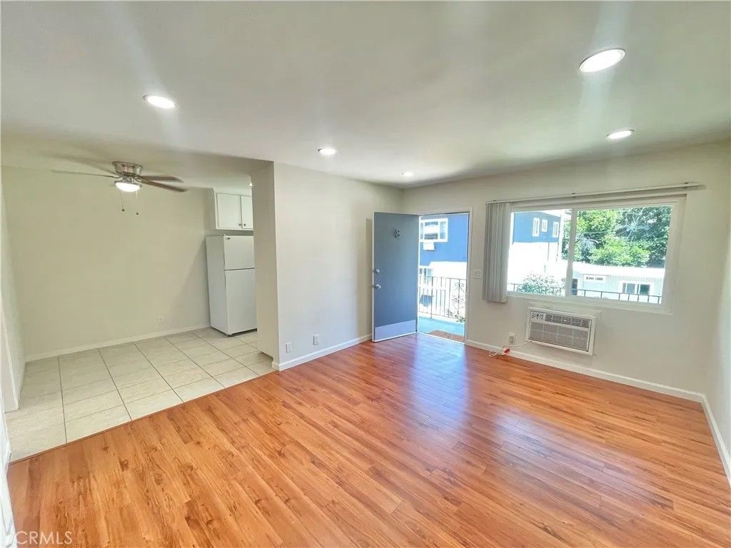 Photo of 3123 Foothill Boulevard #08, La Crescenta, CA 91214 (MLS # GD25278836)