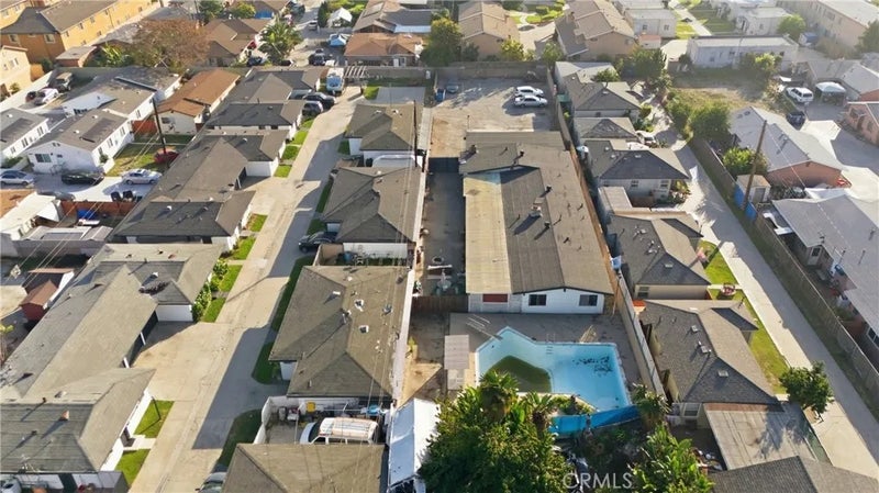 5218 Live Oak