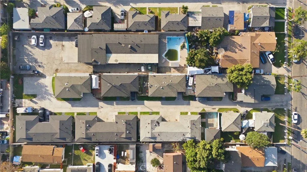 5218 Live Oak