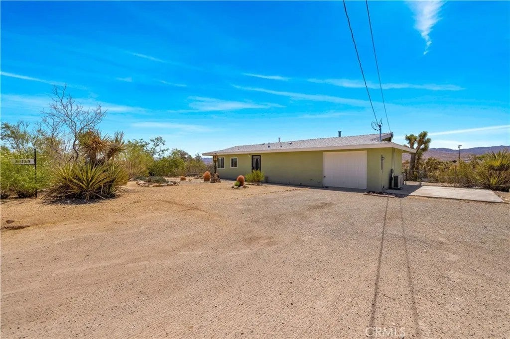 59125 Douglas Lane