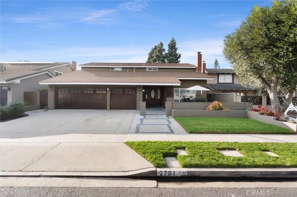 Photo of 2761 Bunting Cir, Costa Mesa, CA 92626 (MLS # PW25276807)