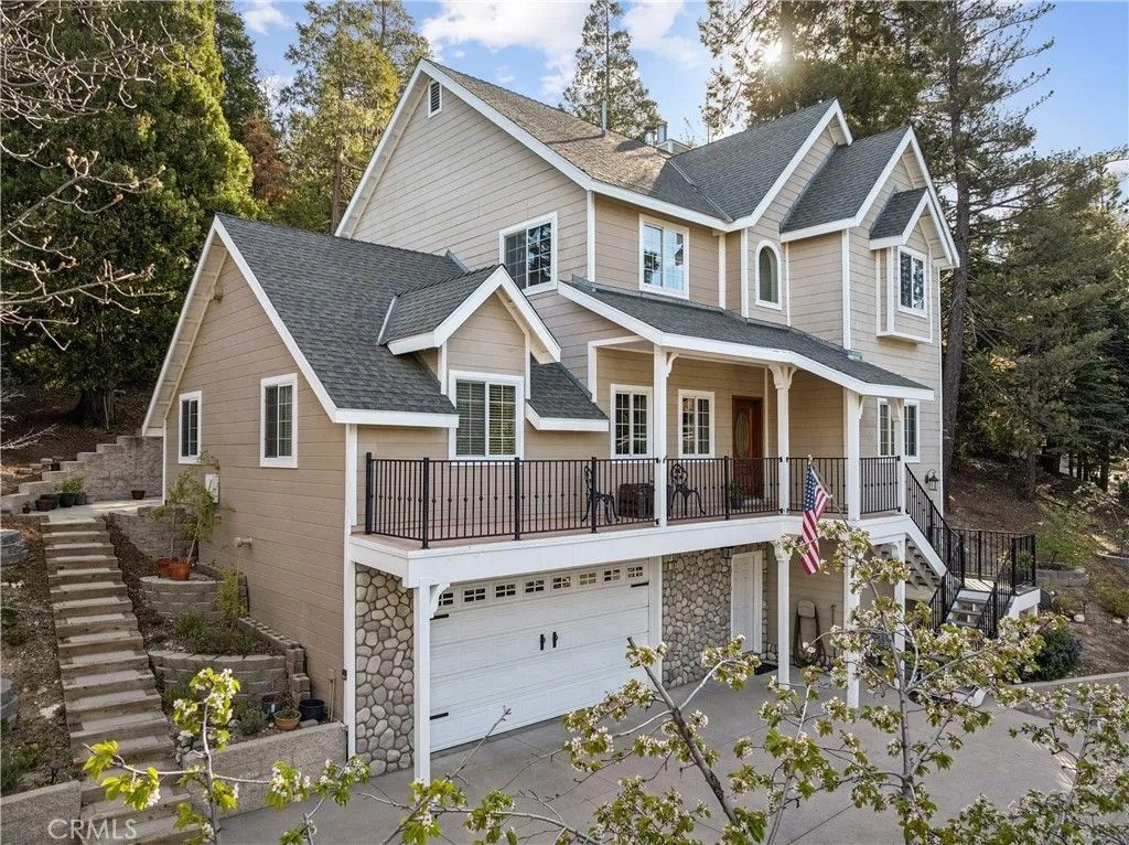 Photo of 197 Massive Road, Lake Arrowhead, CA 92317 (MLS # IG26067149)