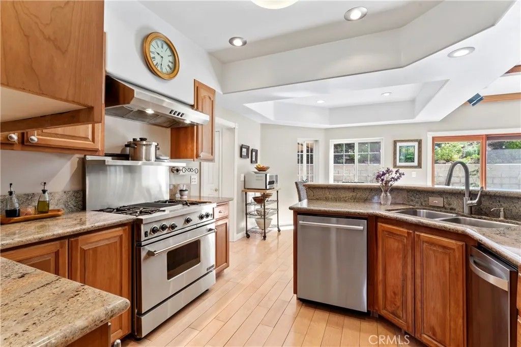 Photo of 197 Massive Road, Lake Arrowhead, CA 92317 (MLS # IG26067149)