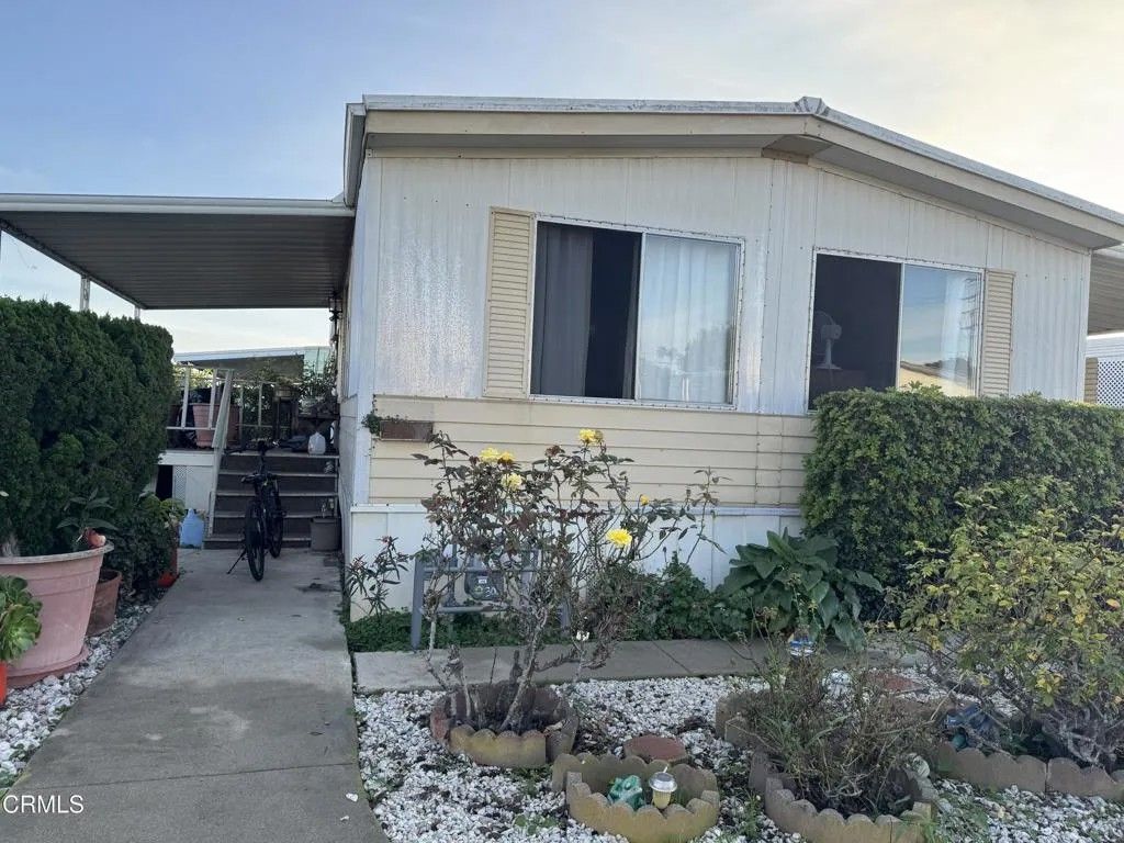 Photo of 300 Ibsen Pl #132, Oxnard, CA 93033 (MLS # V1-33814)