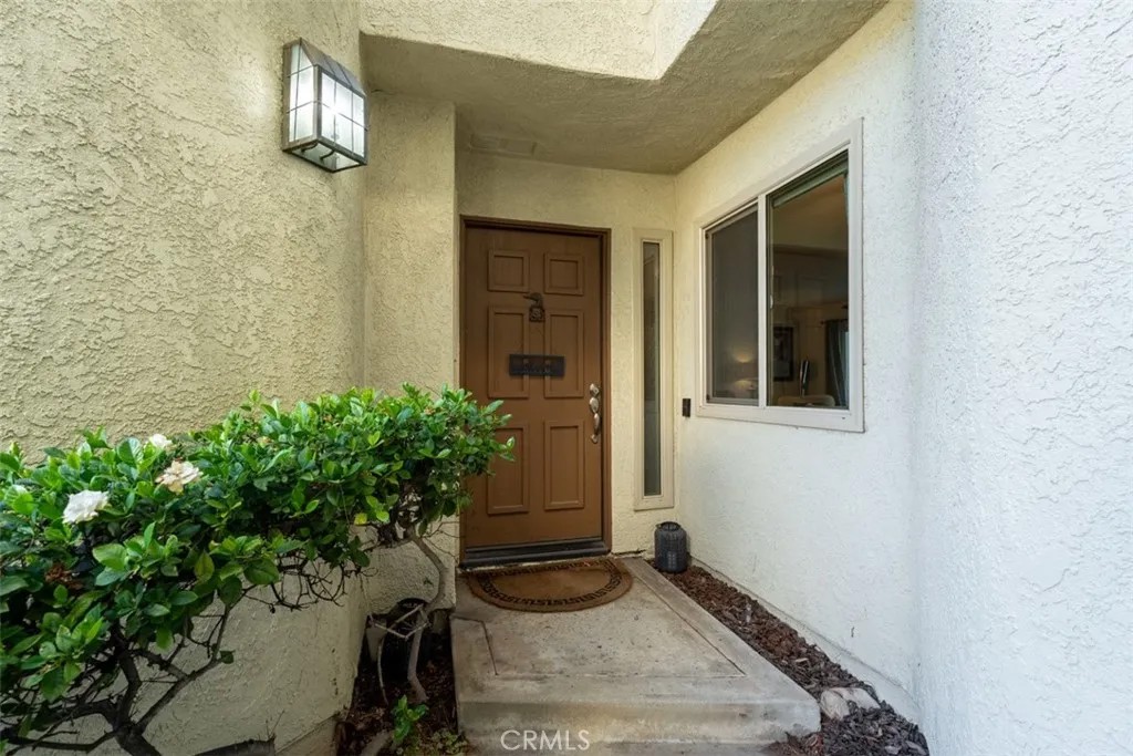 875 Endicott