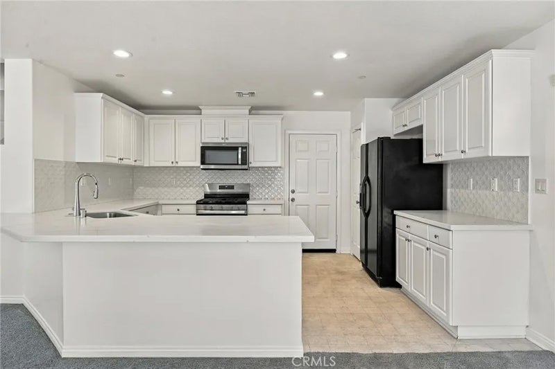 7726 Terra Manor