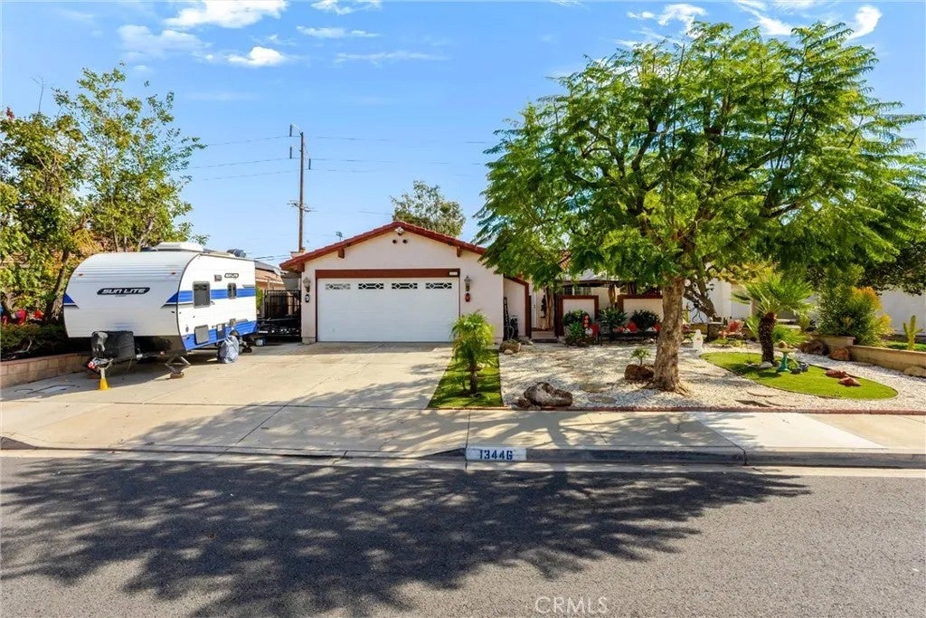 13446 Oak Dell