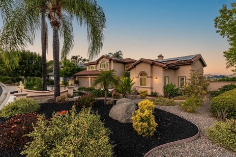 Photo of 2340 Lomica Pl, Escondido, CA 92029 (MLS # 250041901)