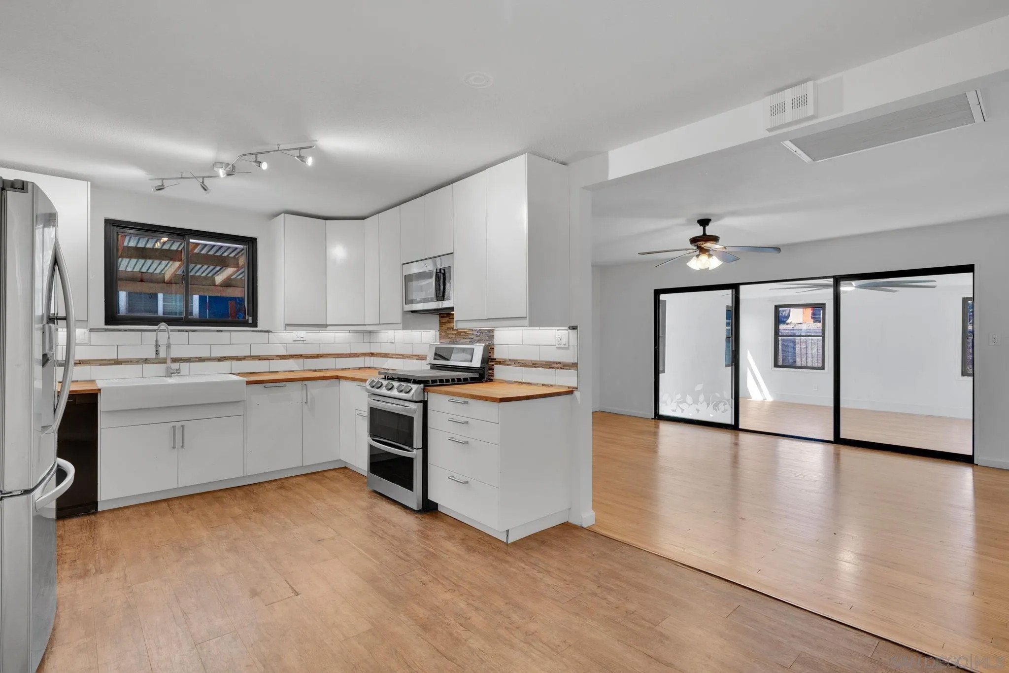 8936 Orville