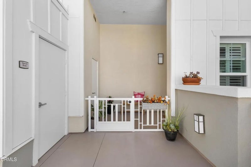 1560 Seabridge Lane