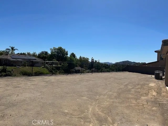 1361 N Amanda Glen North