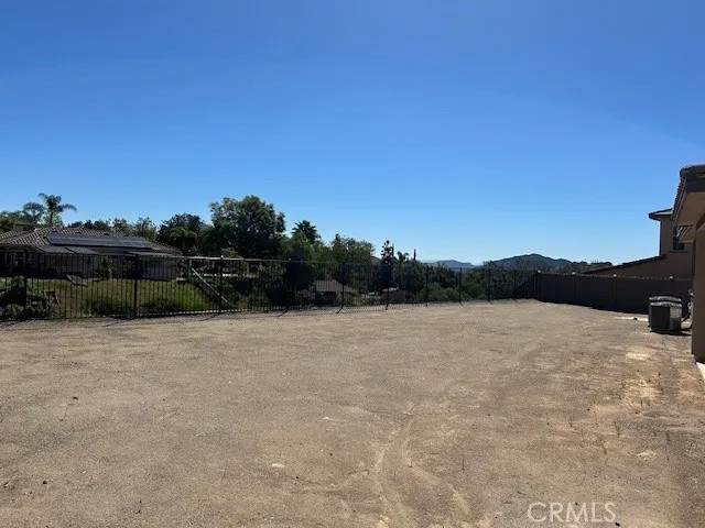 1361 N Amanda Glen North