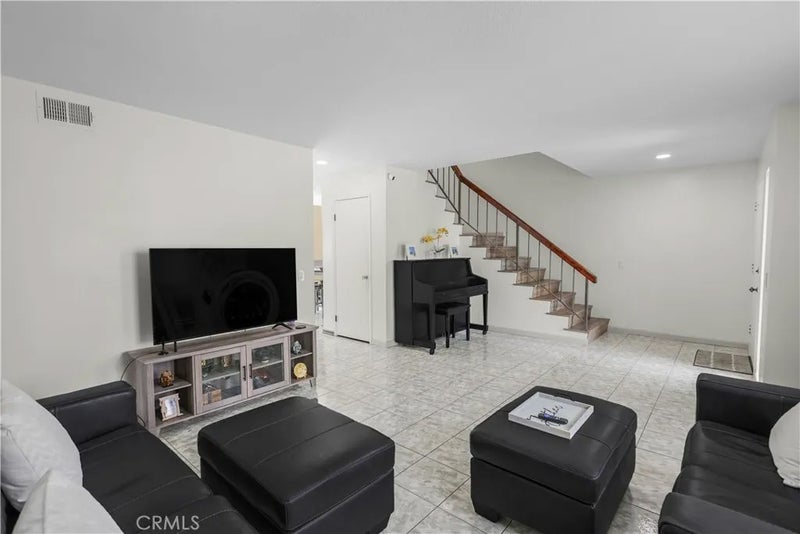 1401 W Cerritos 64