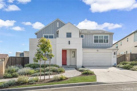 Photo of 1626 Corte Medialuna, Chula Vista, CA 91913 (MLS # SB26056323)