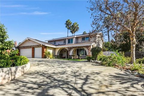 Photo of 2342 N Mills Ave, Claremont, CA 91711 (MLS # CV26003427)