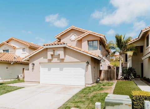 Photo of 645 Paseo Rio, Vista, CA 92081 (MLS # 260013537)