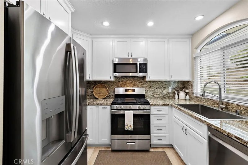 30902 Clubhouse 24E