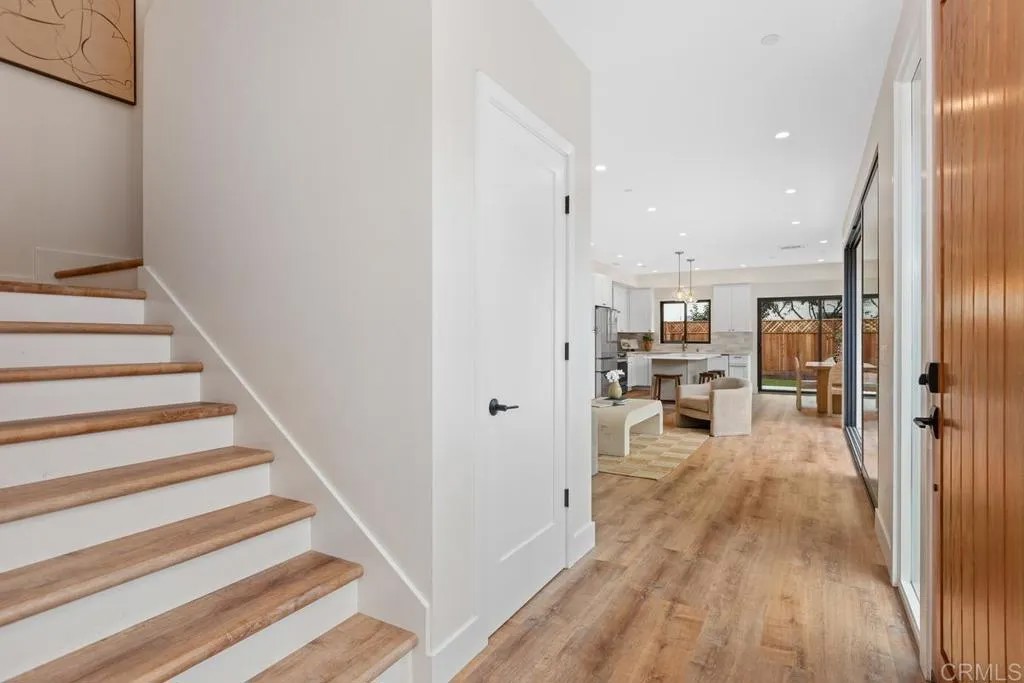 245 Dahlia Avenue