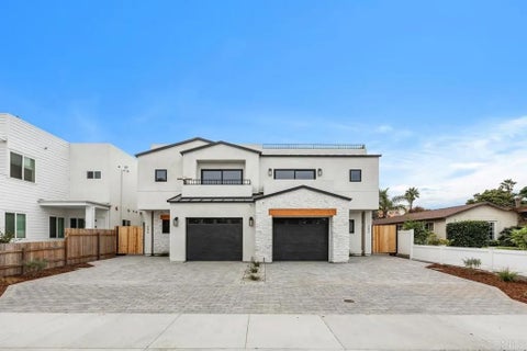 Photo of 245 Dahlia Avenue, Imperial Beach, CA 91932 (MLS # PTP2605531)