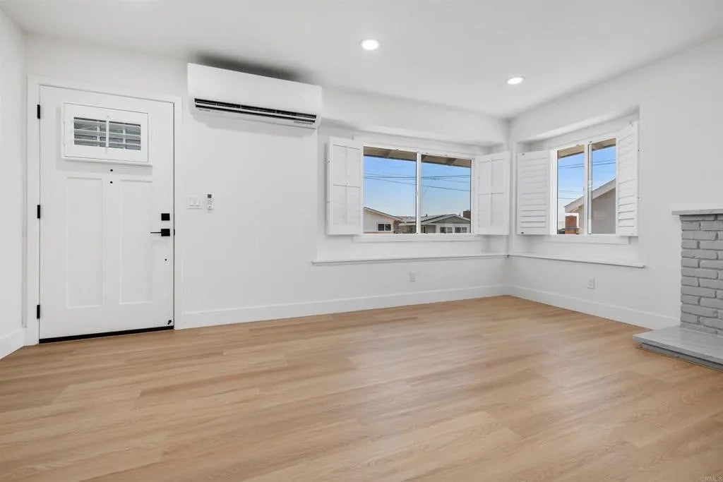 2726 Landscape Drive