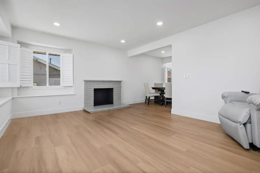 2726 Landscape Drive