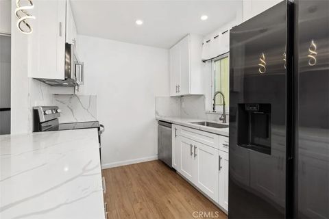 Tiny photo for 3142 Midway Drive #312, San Diego, CA 92110 (MLS # IV25138202)