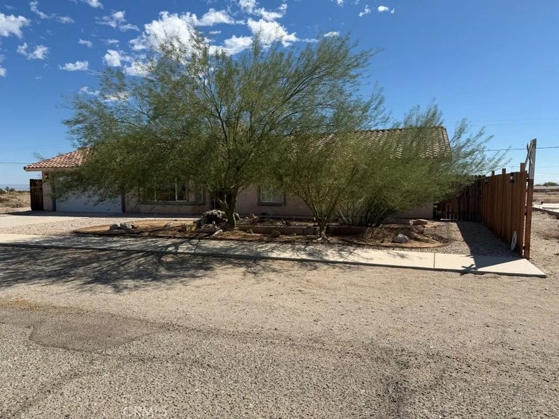2302 Sand Quill