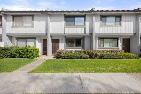 Photo of 1910 W Palmyra Avenue #139, Orange, CA 92868 (MLS # PW26041297)