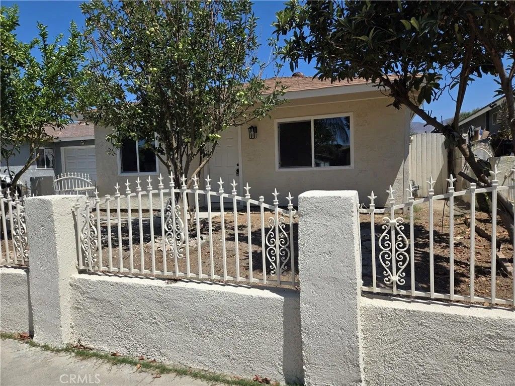 Photo of 367 E Evans Street, San Jacinto, CA 92583 (MLS # HD26154353)